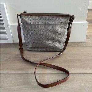 Fossil Grey Textured Soft Leather Brown Brass Crossbody Messenger Bag Purse EUC